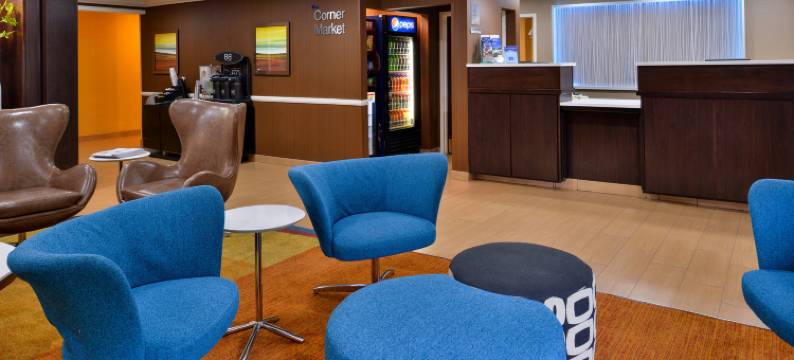 哈蒂斯堡万豪万枫套房酒店(Fairfield Inn & Suites Hattiesburg)图片