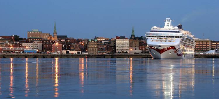 智选假日套房酒店圣约翰君临天下(Holiday Inn Express & Suites Saint John Harbour Side)图片