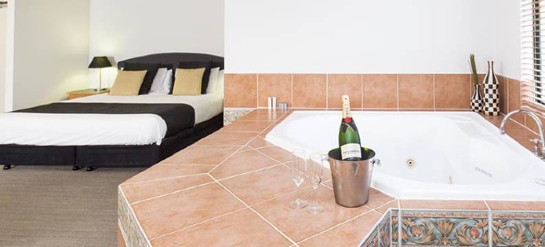 堪培拉阿尔法酒店(Alpha Hotel Canberra)图片