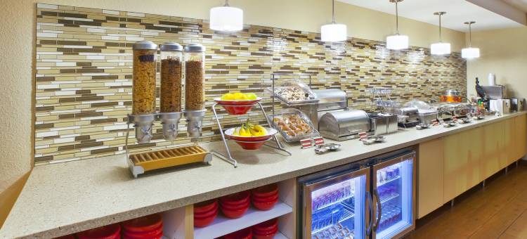 密尔沃基布鲁克菲尔德万豪TownePlace酒店(TownePlace Suites Milwaukee Brookfield)图片