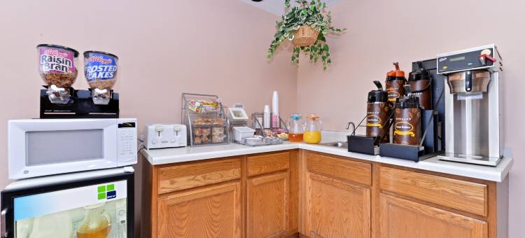 速8酒店-切诺亚-温德姆旗下(Super 8 by Wyndham Chenoa)图片