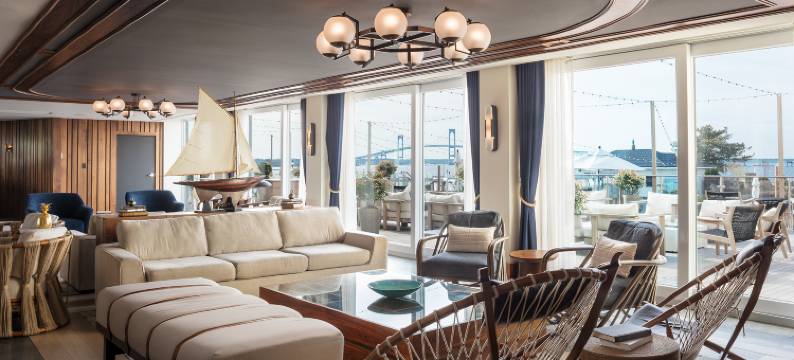 纽波特古尔尼海滨度假村(Newport Harbor Island Resort)图片