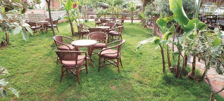 尼瑞埃蒂斯海滩酒店(Niriides Beach Hotel)图片