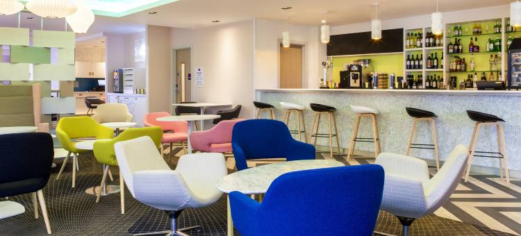 伦敦希思罗机场宜必思尚品酒店(Ibis Styles London Heathrow Airport)图片