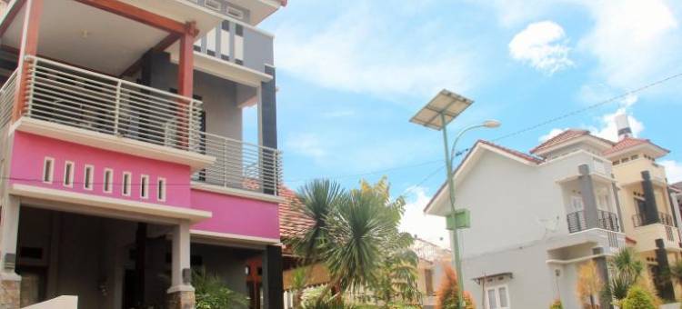 Villa Unique Batu 4Br Near Museum Angkut at Kusuma Estate Kav 6 with Swimming Pool图片