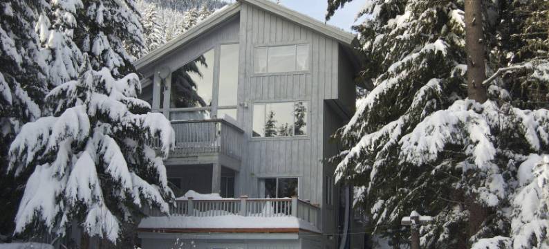 惠斯勒百丽奈吉套房家庭旅馆(Belle Neige Suites: Whistler)图片