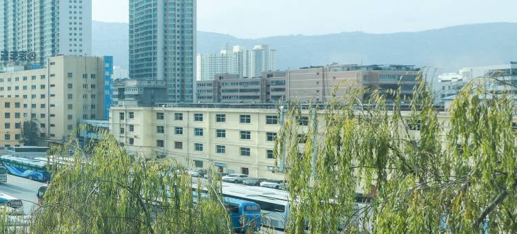 宜必思酒店(兰州东方红广场国芳百货店)图片