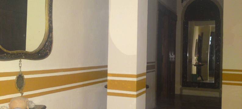 德尔蒙卡尤昆塔青年旅舍(Hotel Hostal Del Moncayo)图片