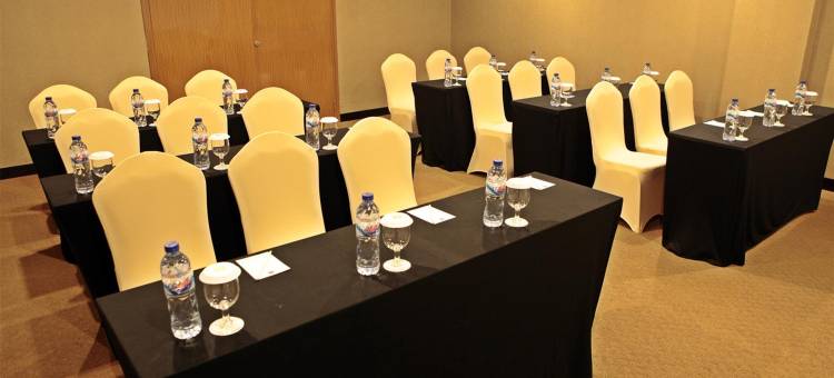 马斯特罗酒店-坤甸(Maestro Hotel Pontianak)图片