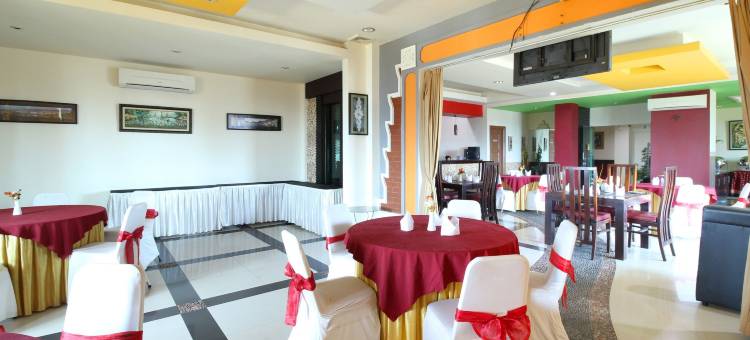登巴萨酒店(Hotel Denpasar Makassar by LIFE)图片