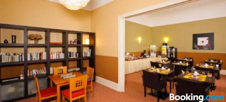 大都会(Garden & City Luxeuil Ex le Métropole et les Thermes)图片