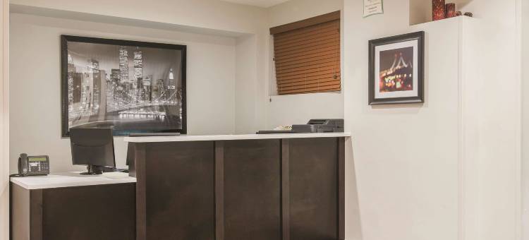 La Quinta Inn & Suites by Wyndham Brooklyn East图片