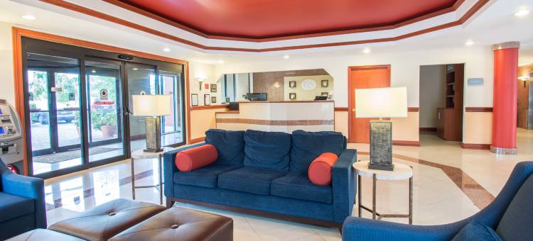 皮尔斯堡I-95号舒适套房酒店(Comfort Suites Fort Pierce I-95)图片