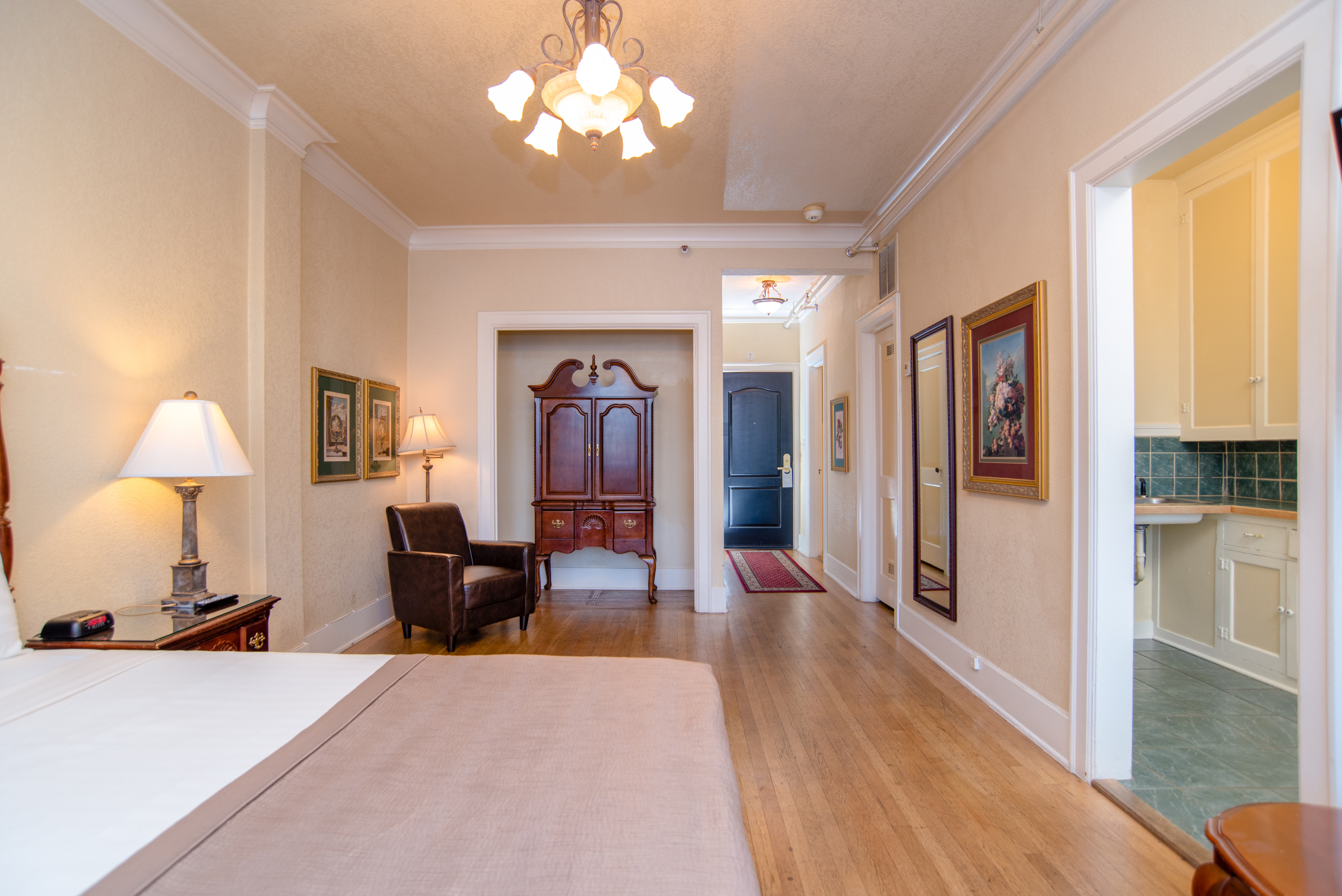 MarQueen HotelOver view