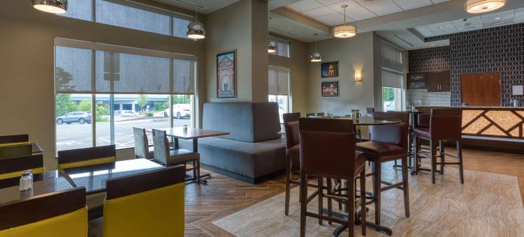 辛辛那提东北梅森德鲁里套房酒店(Drury Inn & Suites Cincinnati Northeast Mason)图片