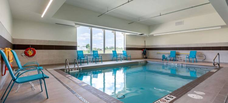 舒适套房酒店(Comfort Inn & Suites)图片