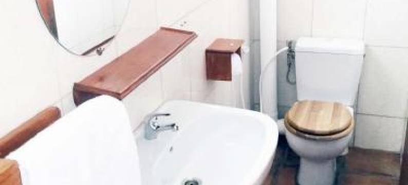 一家酒店(A l'Hotel)图片