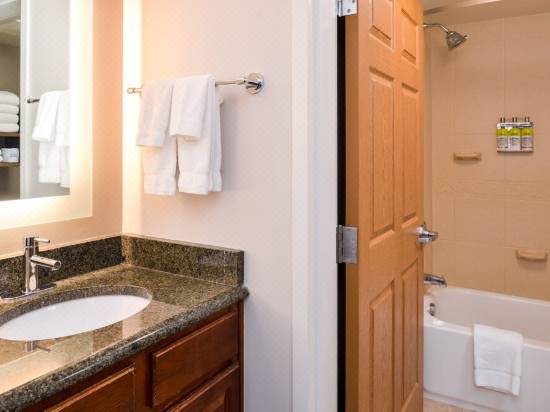 Staybridge Suites Indianapolis Downtown Convention Center Hotel