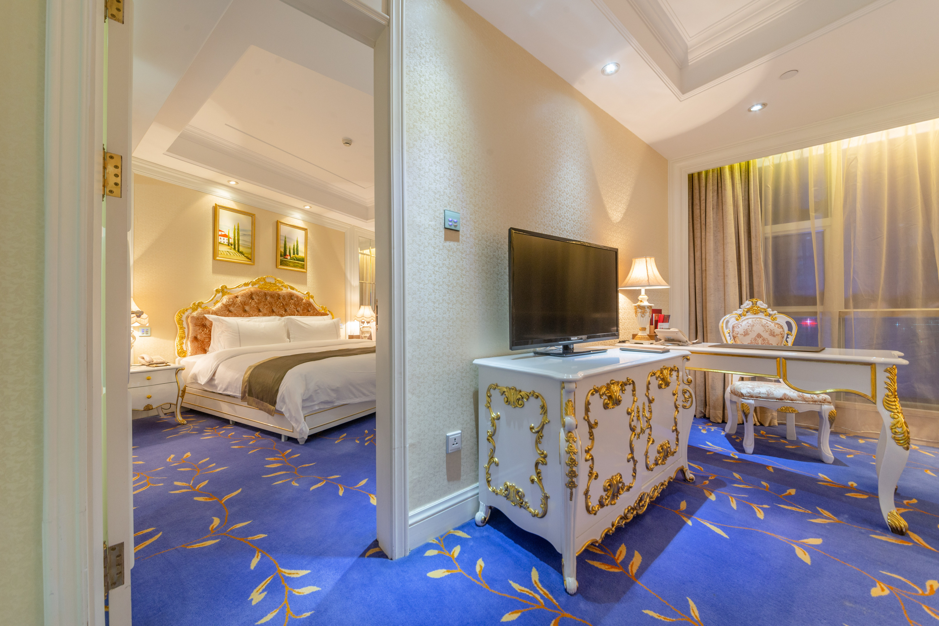 Luoding International HotelOver view