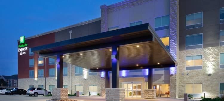 大本德智选假日酒店(Holiday Inn Express & Suites Great Bend by IHG)图片
