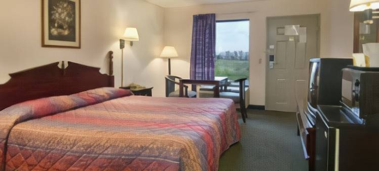 富兰克林高速公路31号速8酒店(Super 8 by Wyndham Franklin Hwy 31)图片