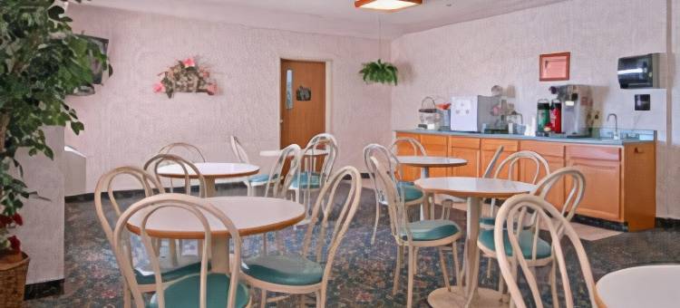 威尔科克斯温德姆速8酒店(Super 8 by Wyndham Willcox)图片