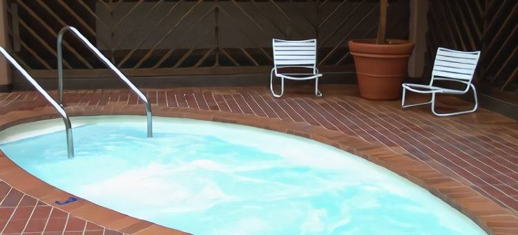 IHG假日酒店密尔沃基布鲁克菲尔德(Holiday Inn Brookfield - ​​MILWAUKEE)图片