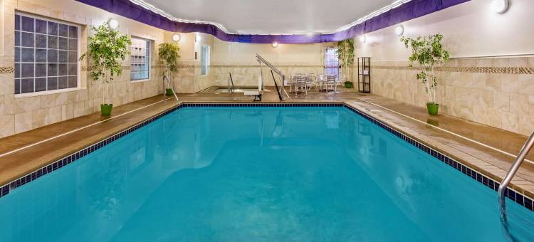 迪金森拉昆塔温德姆套房酒店(La Quinta Inn & Suites by Wyndham Dickinson)图片