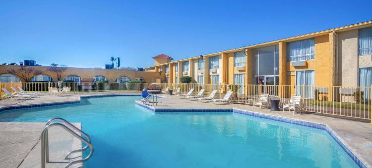 德里奥戴斯酒店(Days Inn by Wyndham Del Rio)图片