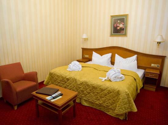 維也納歌劇套房酒店