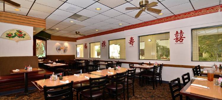 佩克斯贝斯特韦斯特酒店(Best Western Pecos Inn)图片