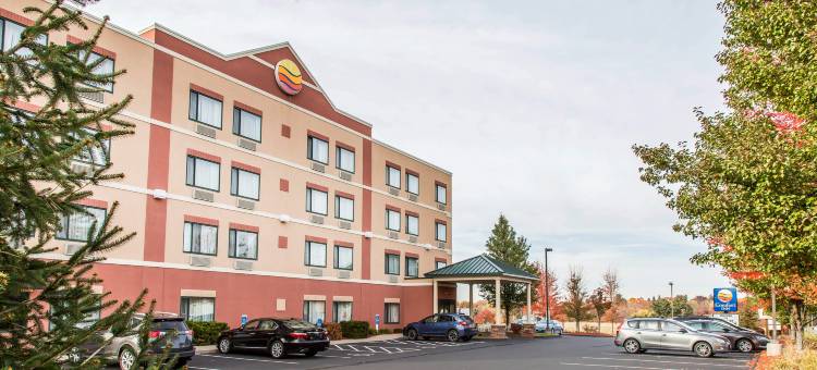 舒适酒店-斯普林菲尔德东温莎市(Comfort Inn East Windsor - Springfield)图片