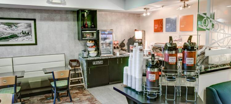 匹兹堡机场舒适套房酒店(Comfort Suites Pittsburgh Airport)图片