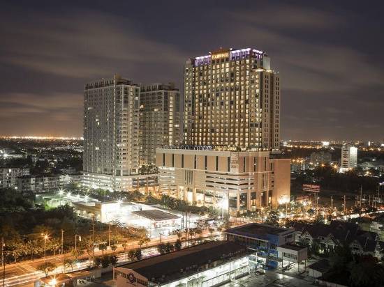 曼谷飛越大酒店