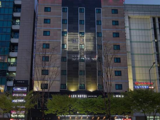 雷克斯酒店