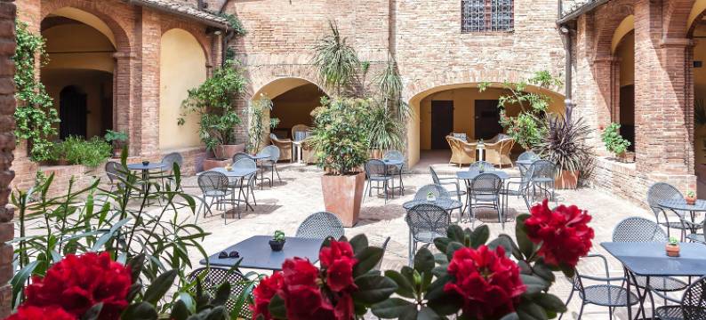 洋红寺院酒店(Il Chiostro Del Carmine)图片