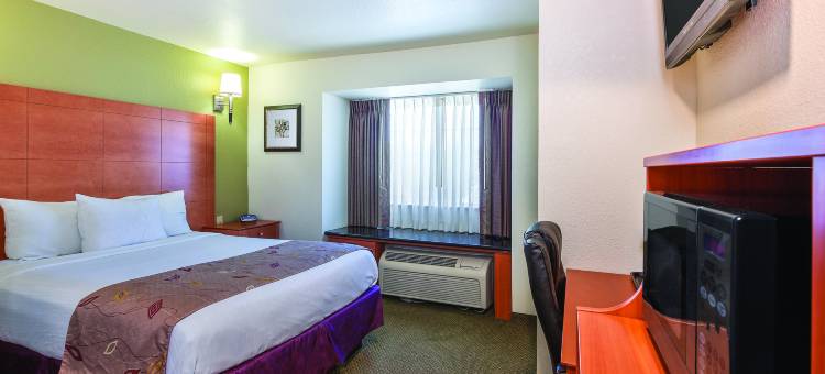 图莱里拉昆塔温德姆套房酒店(La Quinta Inn & Suites by Wyndham Tulare)图片