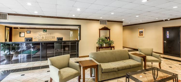 凯艺套房酒店(Quality Inn & Suites Conference Center Statesboro Historic District)图片