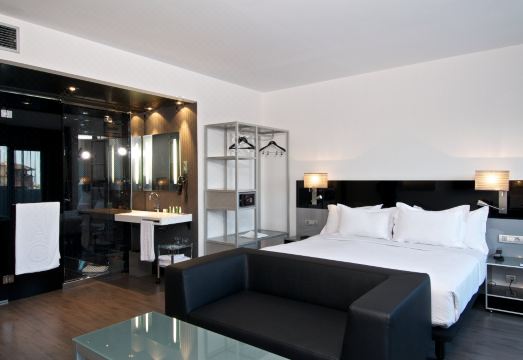 AC Hotel AtochaHotel Overview