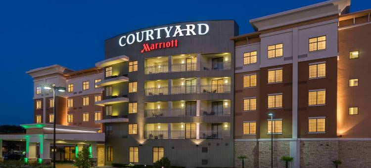 休斯顿金伍德万怡酒店(Courtyard Houston Kingwood)图片