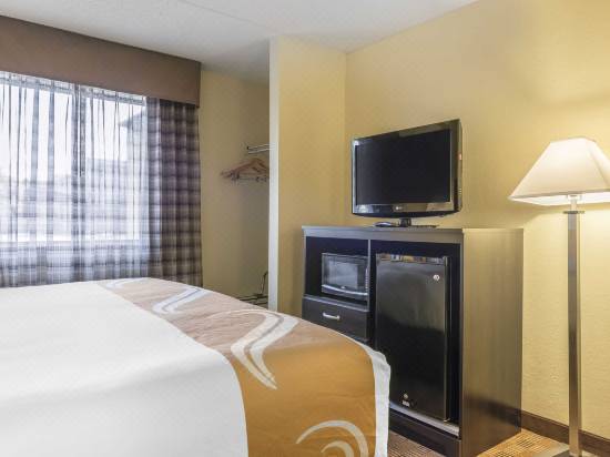 Quality Inn Suites Harmarville Hotel Reviews And Room Rates