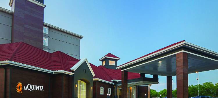 俄克拉何马城西北高速公路拉昆塔温德姆套房酒店(La Quinta Inn & Suites by Wyndham Oklahoma City - NW Expwy)图片