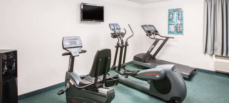 特克萨卡纳温德姆呗盟酒店(Baymont by Wyndham Texarkana)图片