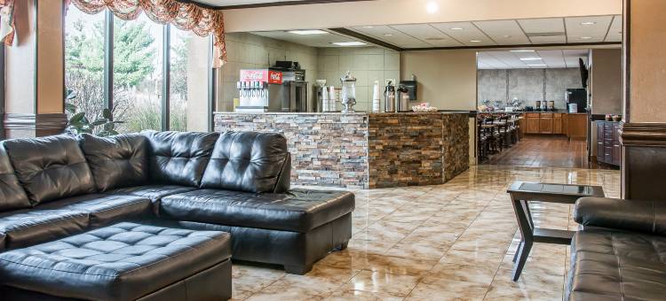 克拉丽奥酒店及套房-机场(Clarion Inn and Suites Airport)图片