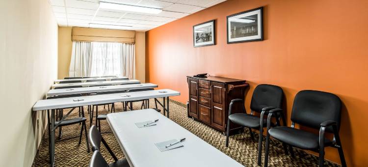 戴尔斯堡I-155舒眠套房酒店(Sleep Inn & Suites Dyersburg I-155)图片