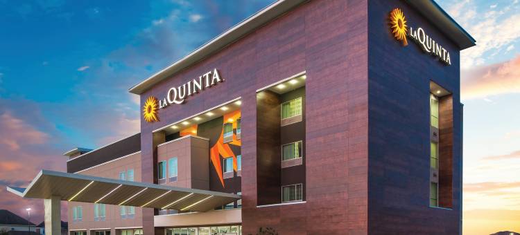 休斯顿赛普里斯拉昆塔温德姆套房酒店(La Quinta Inn & Suites by Wyndham Houston Cypress)图片