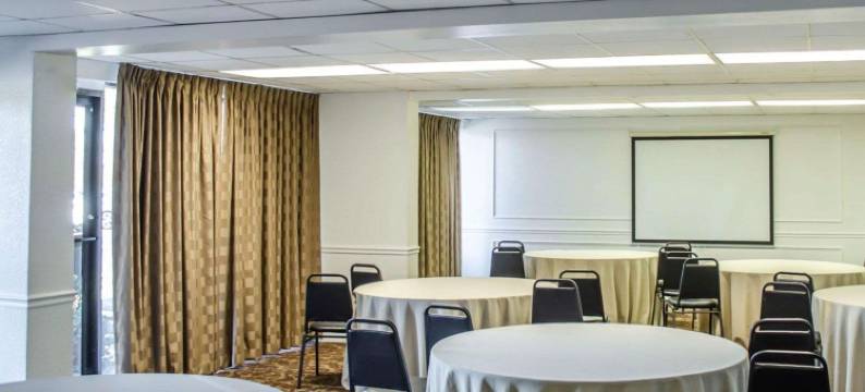 品质酒店及套房-彭萨科拉湾景(Quality Inn & Suites Pensacola Bayview)图片