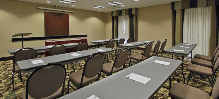 亚历山德里亚希尔顿欢朋旅馆及套房酒店(Hampton Inn & Suites Alexandria)图片