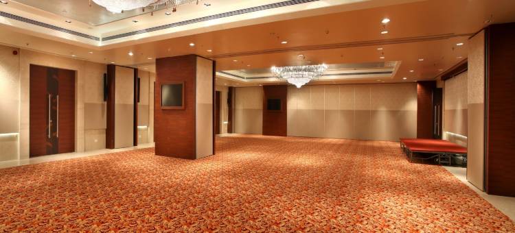 玛哈昆萨罗瓦尔柱廊套房酒店(Mahagun Sarovar Portico Suites)图片