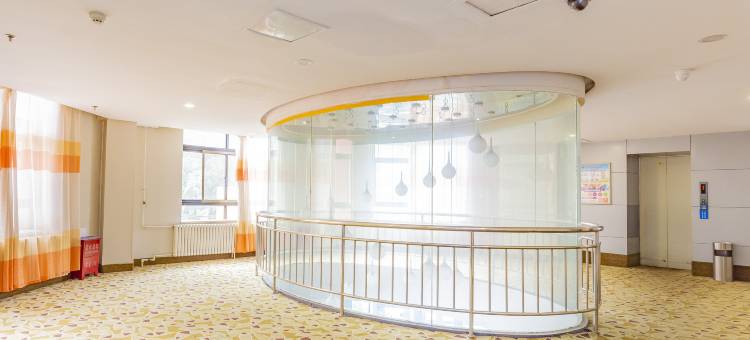驿家365连锁酒店(石家庄新百广场市府西院店)图片